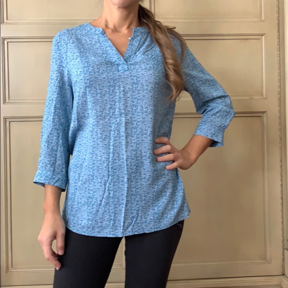 Anne Carson blouse 👚 4/20$